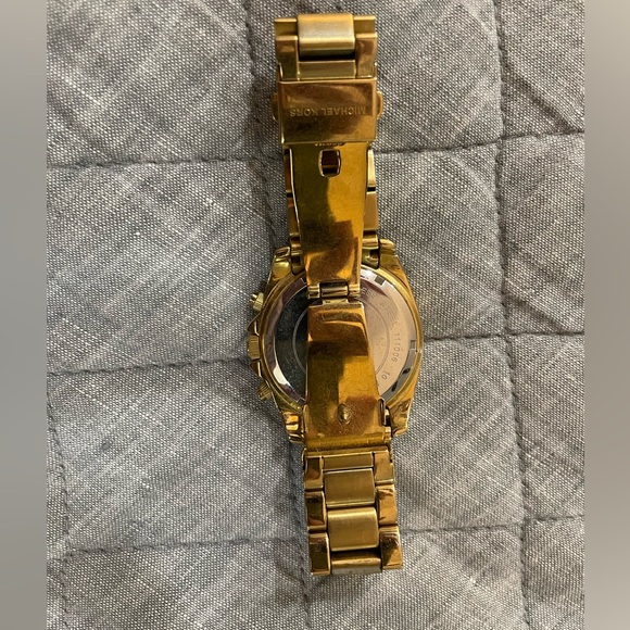 Michael Kors Chronograph Gold and Pave watch - Picture 2 of 7